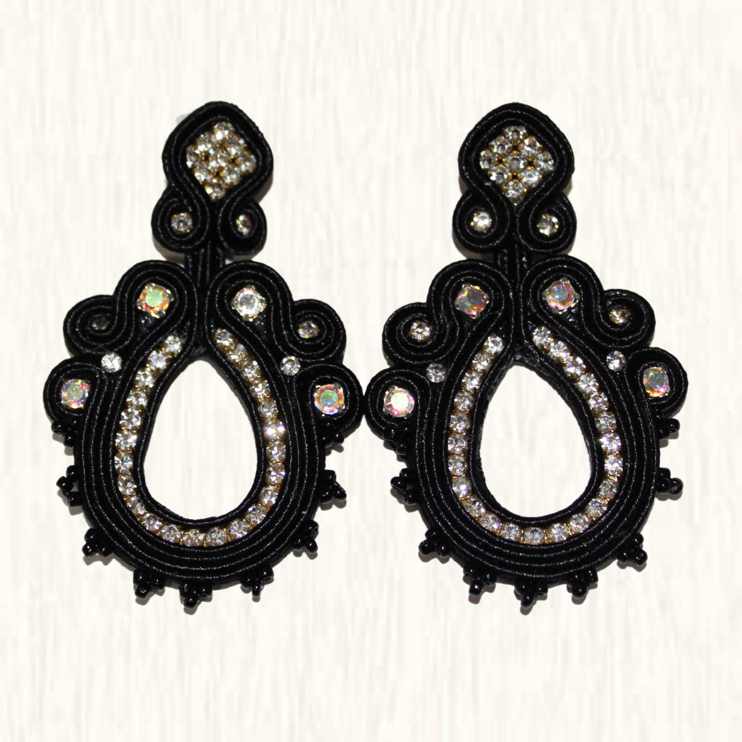 Soutache Earring Carbon Negro